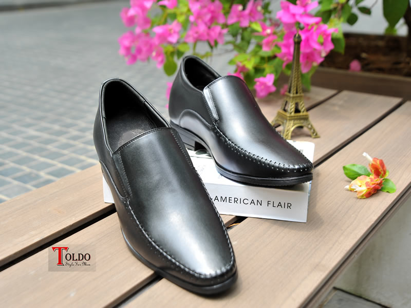 Giày cao nhẹ và êm